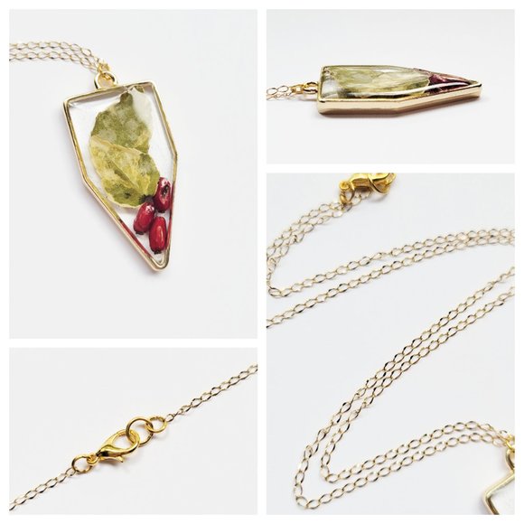 Handnade Pendant Necklace Green Red and Gold Pressed Dried Leaves and Berries - Picture 5 of 10